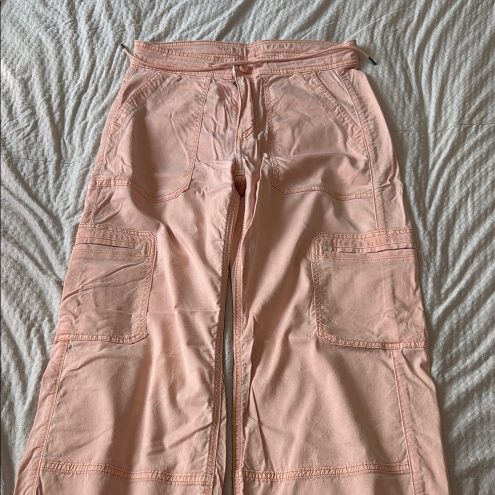 American Eagle Peach Joggers